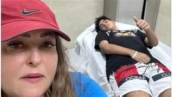 نهال عنبر وحفيدها