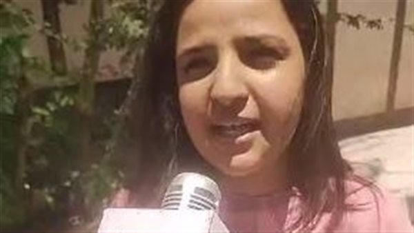 طالبة بالثانوية العامة