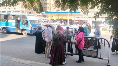 عمال نادي الزمالك يؤازرون مرتضى منصور بالتزامن مع جلسة طعن الحكومة على عزله | صور 