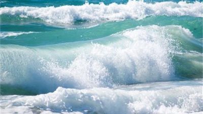 الأرصاد تحذر المصطافين: تجنبوا نزول البحر.. وهذا موعد تحسن الملاحة البحرية