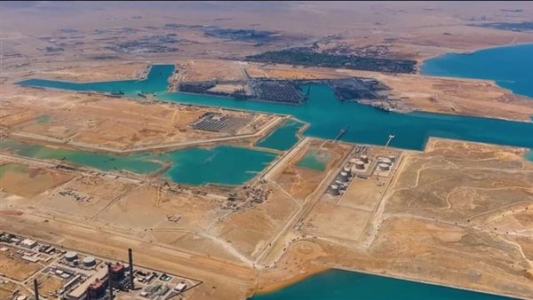 صورة لميناء العين