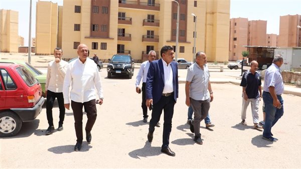 جولة مسؤولو الإسكان