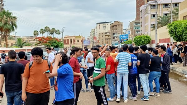 طلاب الثانوية العامة