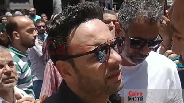 مصطفى قمر في تشييع