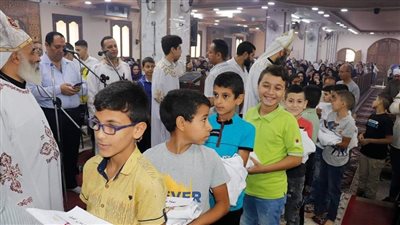 رسامة 64 شماسًا جديدًا لكنيسة الشهيدين أباكير ويوحنا بأبو قرقاص | صور