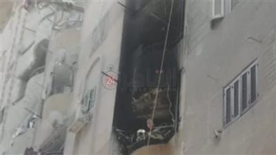 الشقة ولعت.. السيطرة على حريق طابقين بوحدة سكنية بمنطقة فيصل 