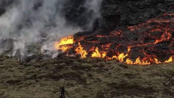 بدء ثوران بركان بأيسلندا
