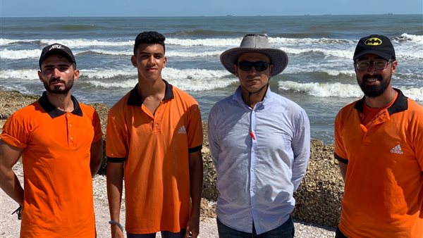 المنقذين علي شاطئ