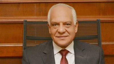 غلق وتشميع 5 محال مخالفة ورفع 500 حالة إشغال للمقاهي والكافيهات بالجيزة