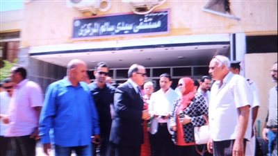محافظ كفر الشيخ يتفقد مستشفى سيدي سالم المركزي ويوجه بسرعة تشغيل المستشفى وإصلاح التلفيات