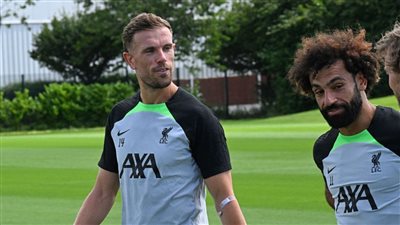 هندرسون يرفض عرض الاتفاق السعودي.. ويقود ليفربول الموسم المقبل