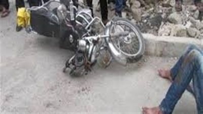 إصابة 4 أشخاص بينهم طفل وسيدتان في انقلاب موتوسيكل بالأقصر 