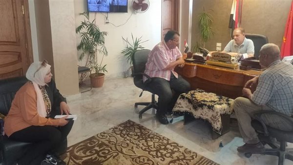 رئيس حي المناخ 