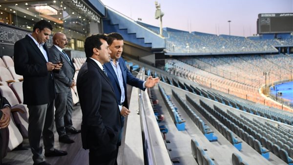 جولة وزير الرياضة