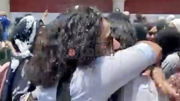 فرحة واحضان أولياء