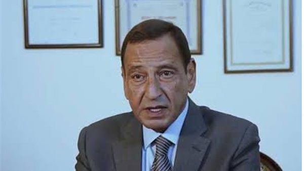 الدكتور ياسر عبد