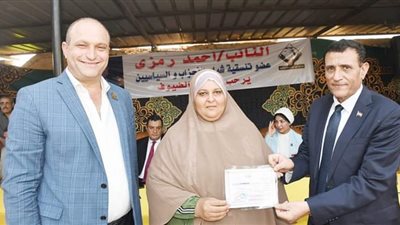 ناصف يشهد احتفالية تسليم شهادات محو الأمية للمتحررين بالجيزة | صور