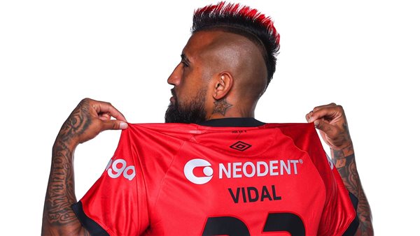  الدولي التشيلي أرتورو