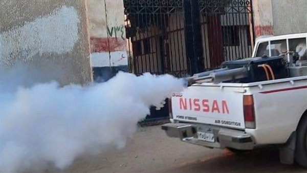 سيارات رش للقضاء