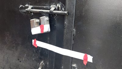 غلق وتشميع مخزنين بمدينة نصر لإدارتهما دون ترخيص