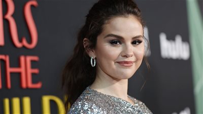 أنتِ وحيدة لأن ذوقك سيئ.. تعليق صادم يجعل سيلينا جوميز عاجزة عن الكلام