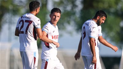 بمشاركة تريزيجيه.. طرابزون يتعادل إيجابيًا مع مول فيرفار المجري