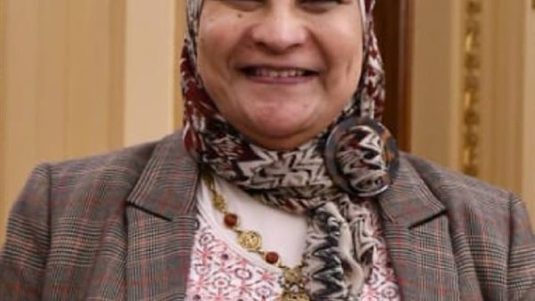 الدكتورة إيمان بكر