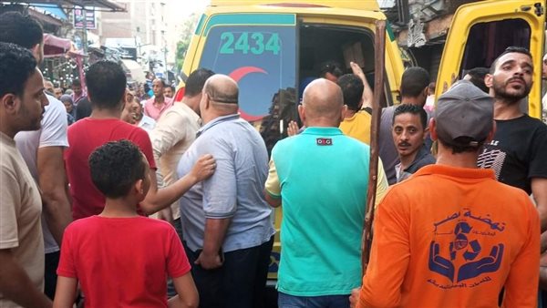 انهيار أجزاء من عقار