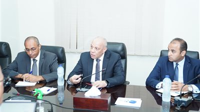 رئيس معهد التخطيط القومي يلتقي رئيس هيئة تنمية الصعيد لبحث سبل تعزيز التعاون المشترك