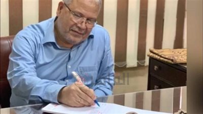 كان يكشف على المرضى بالمجان.. وفاة طبيب مخ وأعصاب بالمحلة خلال صلاة الفجر