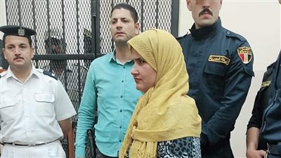  بحضور لجنة من الطب النفسي.. بدء الجلسة السادسة لمحاكمة قاتلة ابنها بفاقوس | بث مباشر 