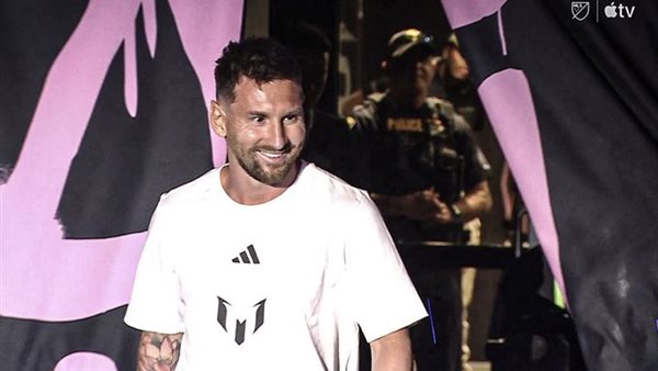 ميسي من استقباله