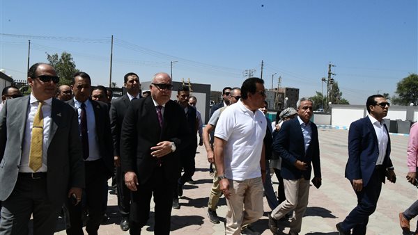 وزير الصحة في زيارته