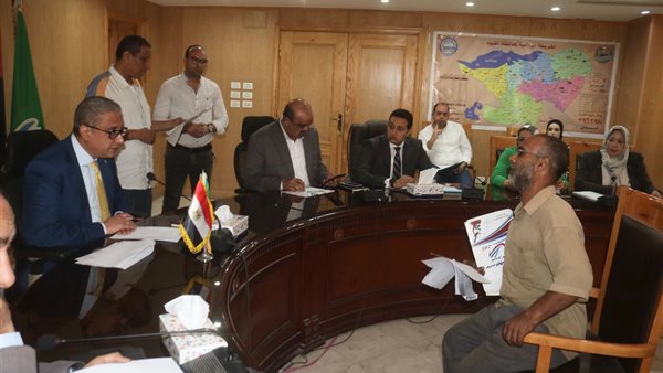 محافظ الفيوم خلال