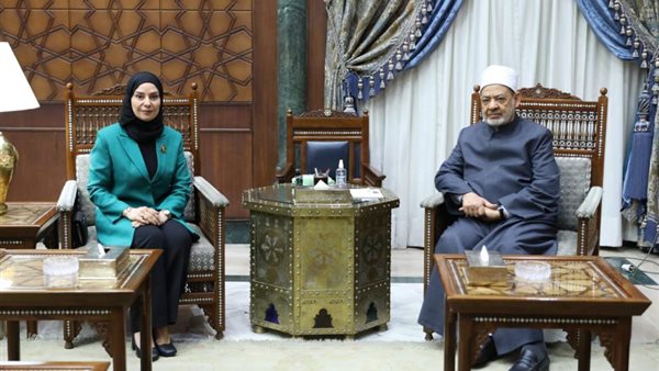 شيخ الأزهر يستقبل