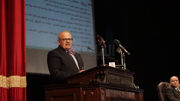 رئيس جامعة القاهرة