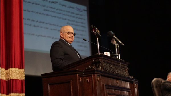 رئيس جامعة القاهرة