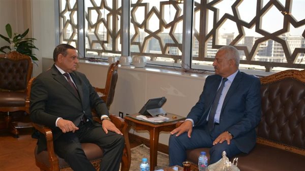 وزير التنمية المحلية