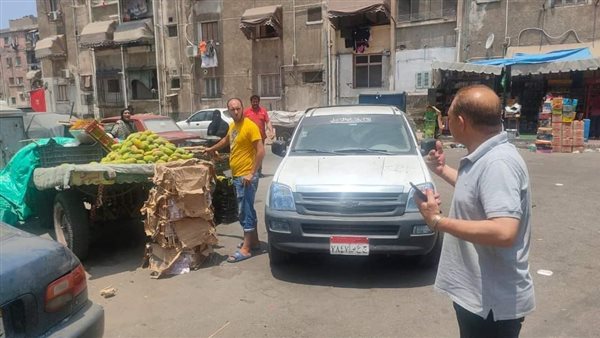 حملة مكبرة لإزالة