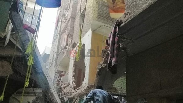 انهيار عقار حدائق