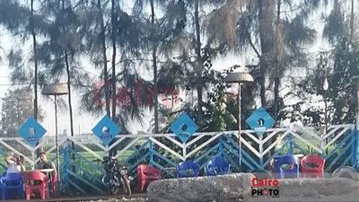 قهوة على القضبان.. كافيه على شريط السكة الحديد بالبيروم في الشرقية | صور