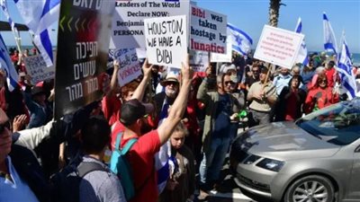 الاحتجاجات تصل إلى ذروتها في إسرائيل.. والشرطة تفرق المتظاهرين بالقوة