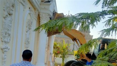 هدم وإزالة قاعة أفراح مخالفة بحديقة اللواء عادل أبو حديد بميدان العباسية 