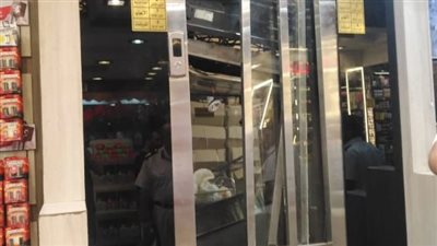 أغلبهم سيدات.. إصابة 9 أشخاص في سقوط أسانسير بأحد المولات الشهيرة بسوهاج| بث مباشر 