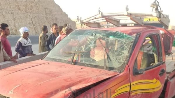 سيارة من موقع الحادث