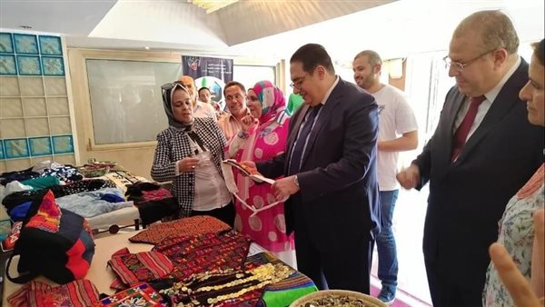 معرض جامعة القاهرة