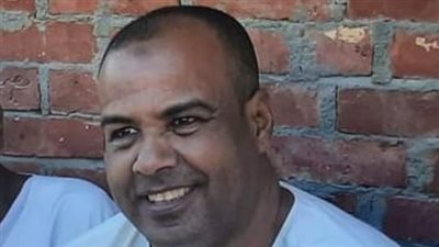 الموظف حط صفرين زيادة.. مواطن أسواني يعيد مبلغًا ماليًا كبيرًا بعد تحويله لحسابه بالخطأ