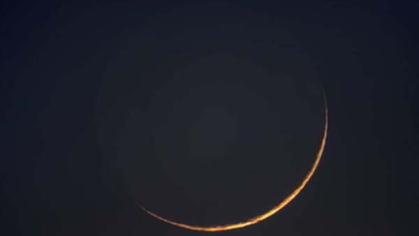 هلال ربيع الأخر