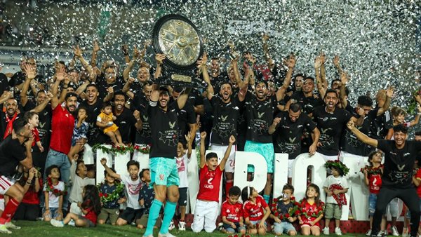 فريق الأهلي 