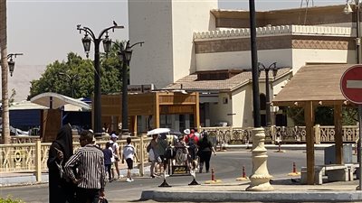بالكاب والشمسية.. ازدهار السياحة الصيفية بالأقصر رغم ارتفاع درجات الحرارة 